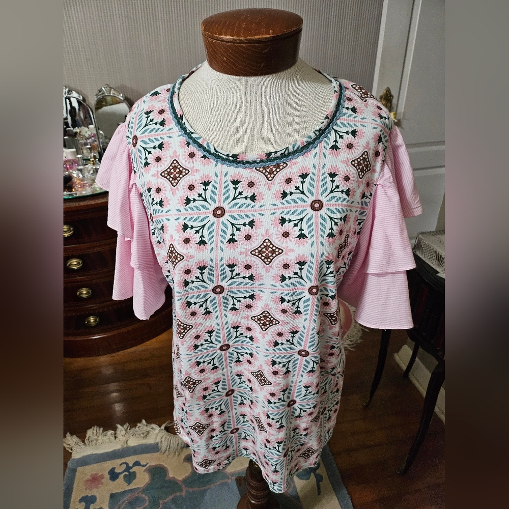 Women's Top